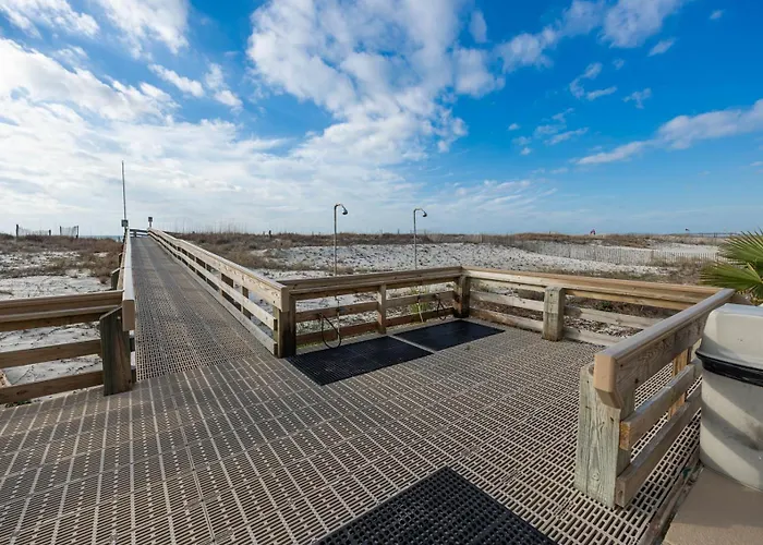 Apartment Island Winds West 273