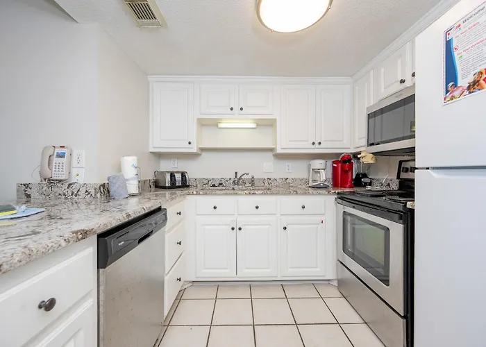 Apartment Island Winds West 273