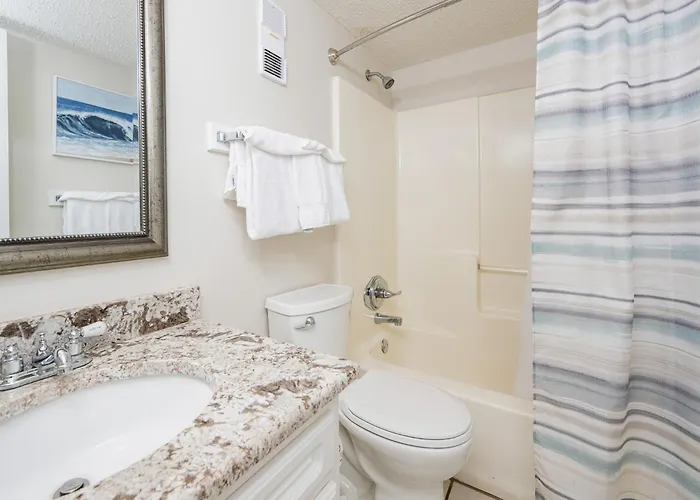 Apartment Island Winds West 273