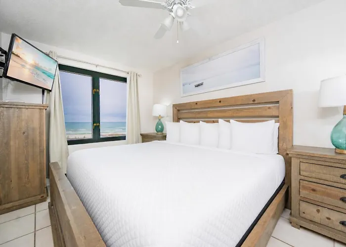 Apartment Island Winds West 273